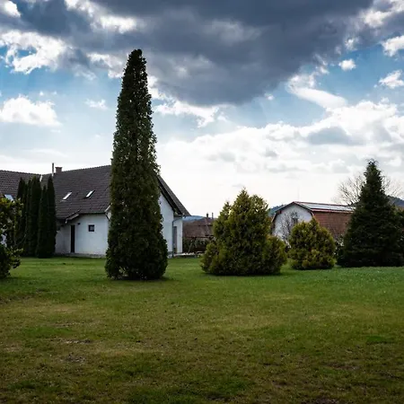 Megallo Wellness Panzio Pensjonat 3*