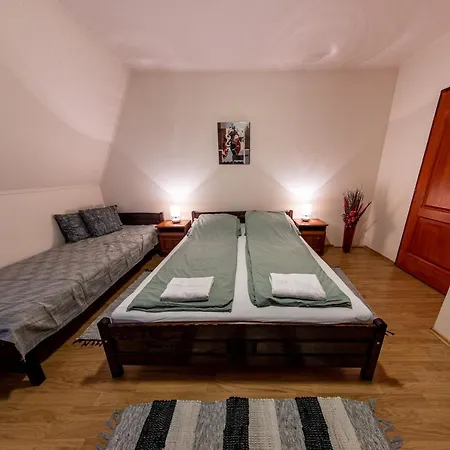 Megallo Wellness Panzio Palhaza