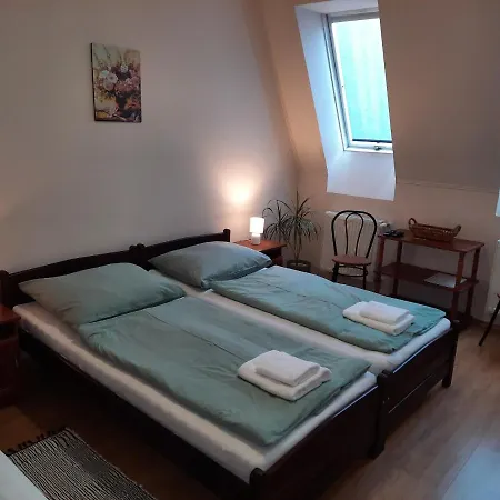 Megallo Wellness Panzio Palhaza