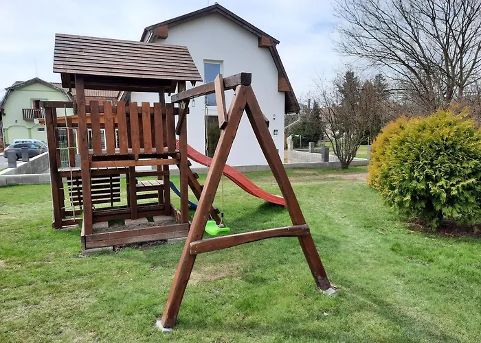 Megallo Wellness Panzio 3*