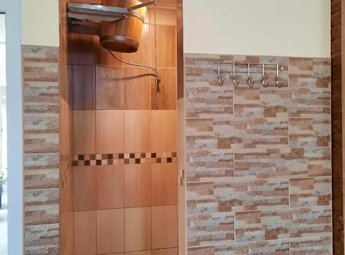 Konukevi Megallo Wellness Panzio 3*