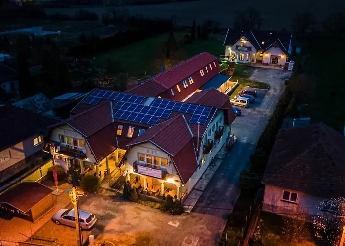 Megallo Wellness Panzio Konukevi 3*