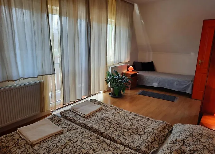 Konukevi Megallo Wellness Panzio