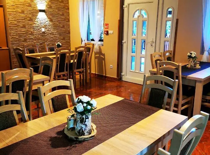 Megallo Wellness Panzio Konukevi 3*