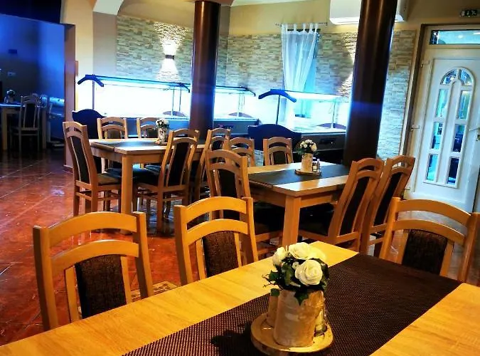 Megallo Wellness Panzio בית הארחה 3*